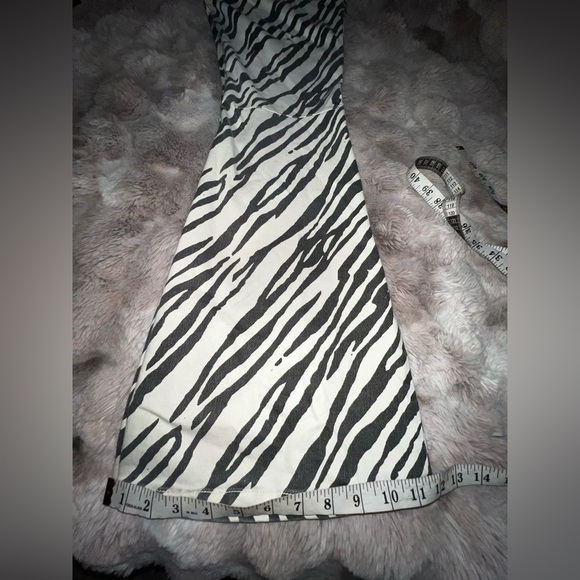FREE PEOPLE Pull on Zebra Pants 30 - Picture 13 of 17